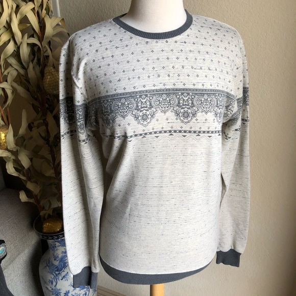 zara socrates sweatshirt